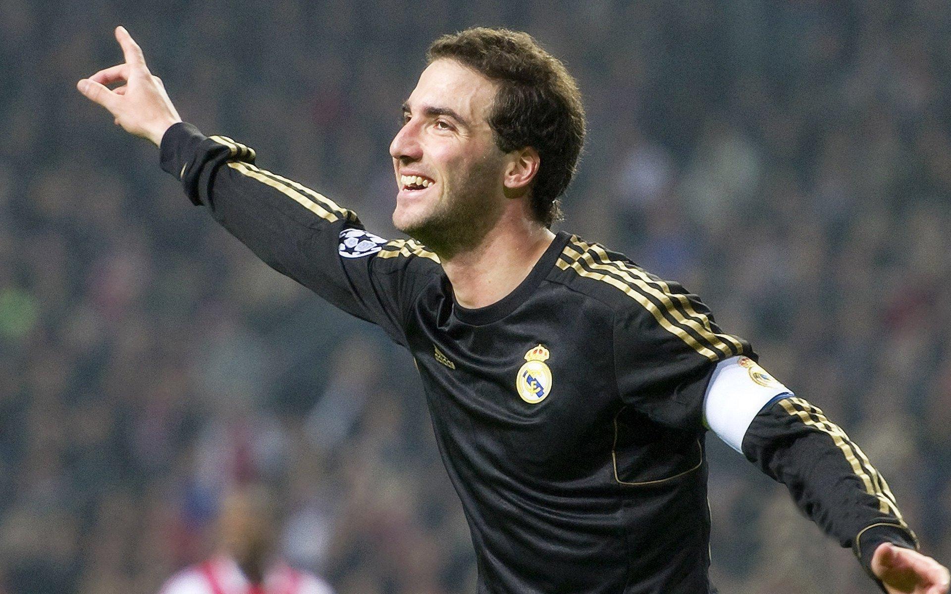 英联杯八强战火重燃，北伦敦德比硝烟再起，曼城迎战黑马布伦特福德