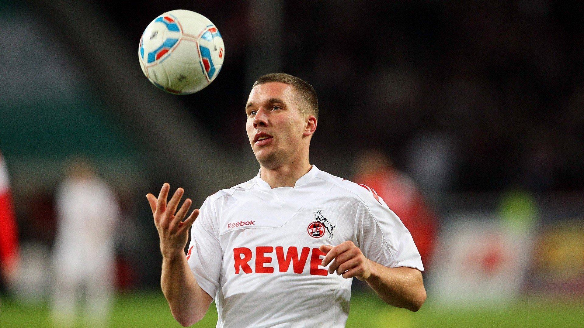 跨界挑战引爆网络，刘畊宏北欧挺对决吴艳妮，全民健身热潮再升级